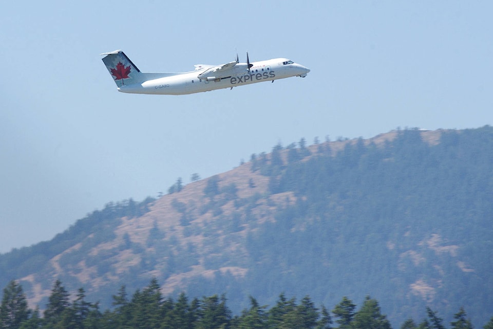 10423934_web1_180131-PNR-aircanada-planefile