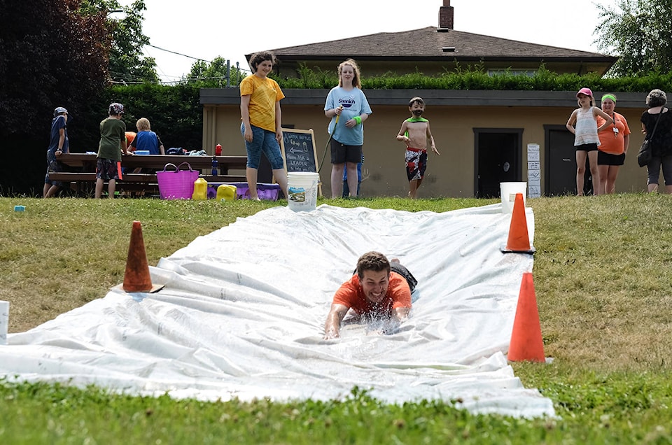 10619793_web1_2017-08-17-126-meadow-park-teen-camp_2