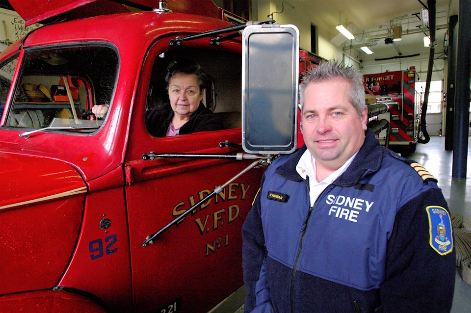 10670093_web1_180218-PNR-sidney-fire-truck-ownership201821811551421