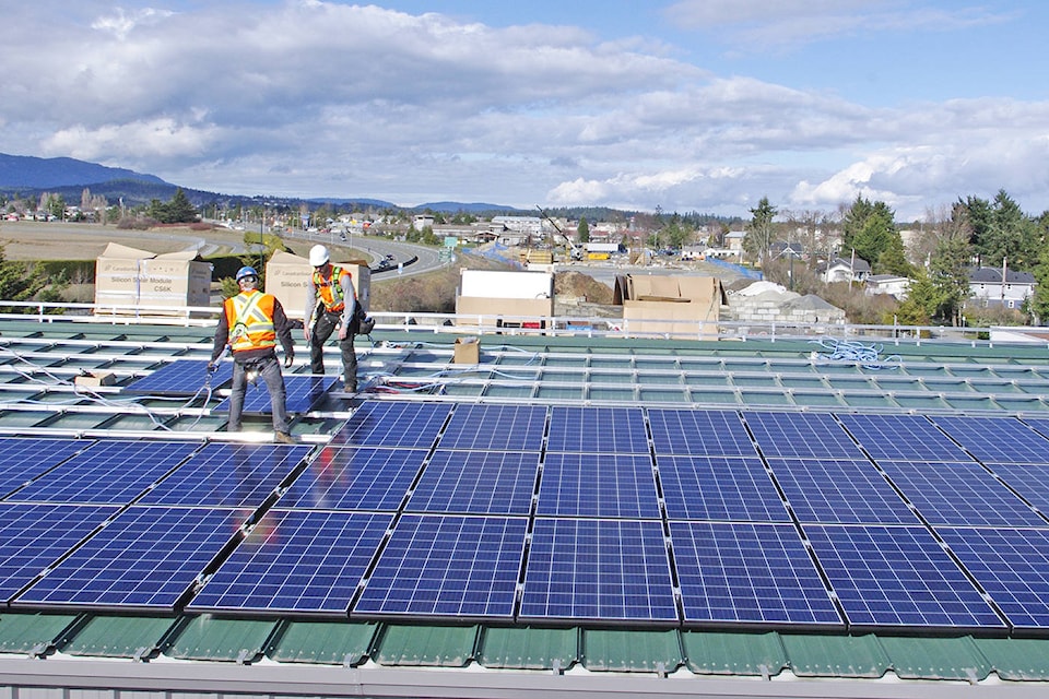 10875379_web1_180307-PNR-solar-panels-sidney2