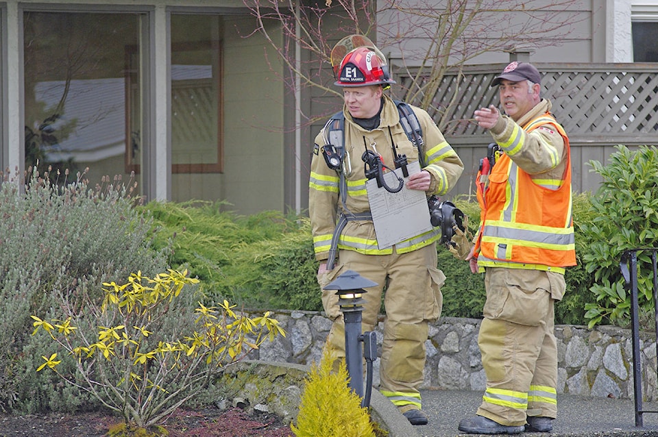 11182940_web1_180327-PNR-smell-smoke-firefighters