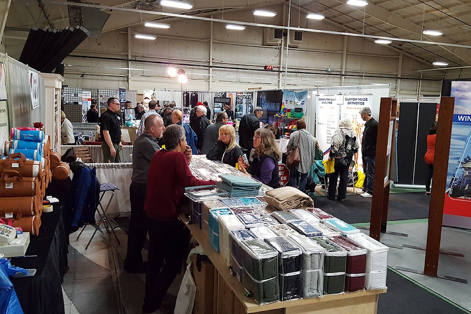 11442222_web1_180418-GNG-HomeShow2