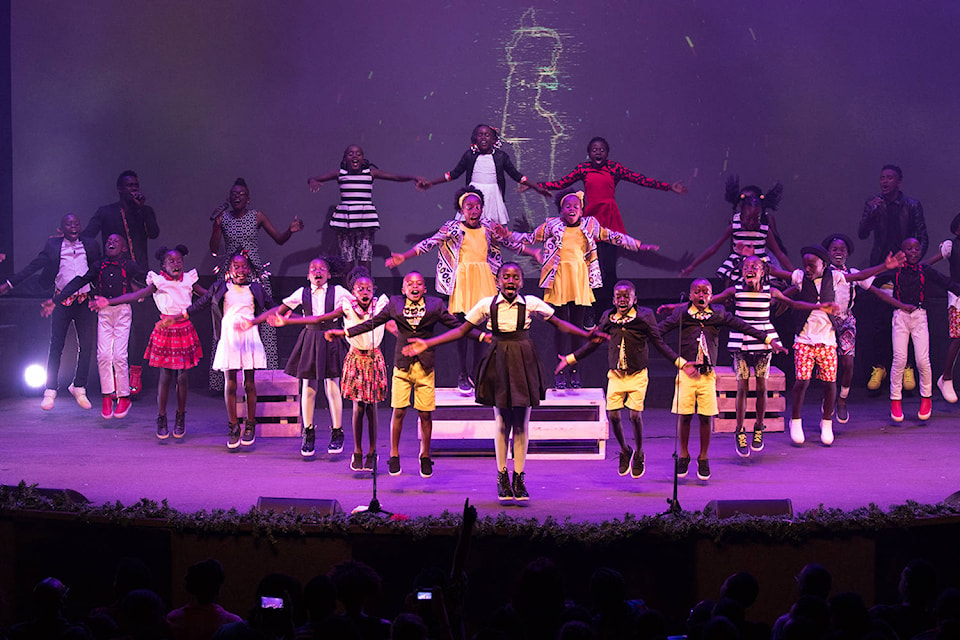 12134082_web1_Watoto-Children-s-Choir-2