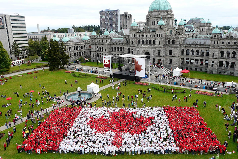 12386114_web1_copy_Canada-Day-VictoriaGPS