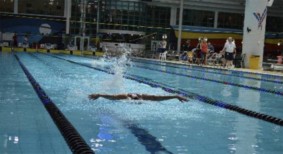 12662109_web1_swim-meet