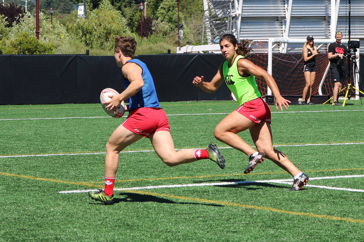 12709405_web1_180718-GNG-WomensRugbyWC4