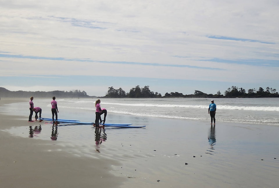 13025121_web1_copy_Tofino-surf