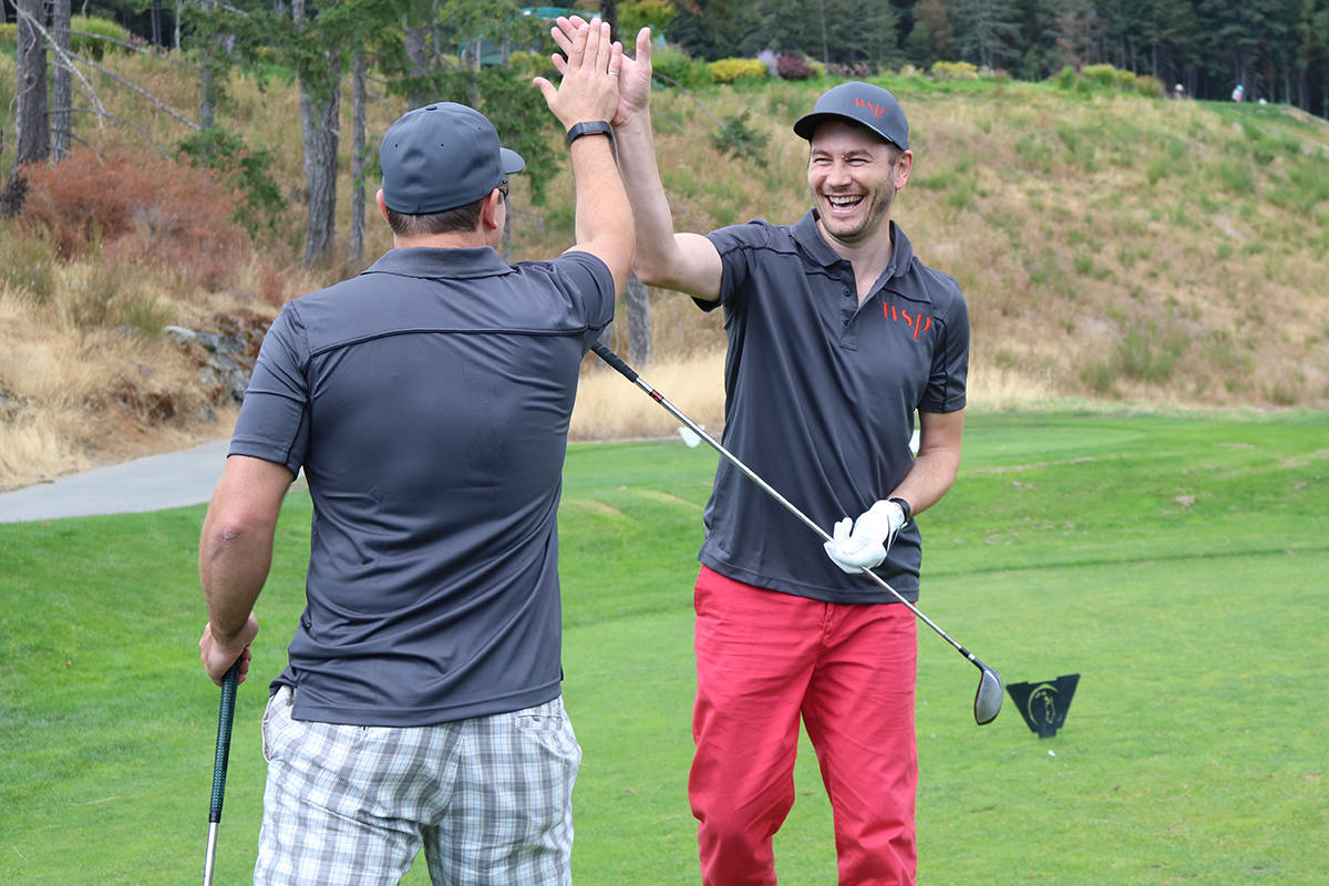 13366481_web1_180905-GNG-MayorsGolfTourney1