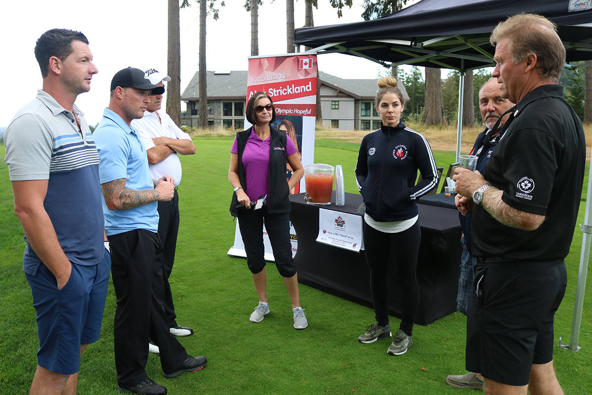 13366481_web1_180905-GNG-MayorsGolfTourney3