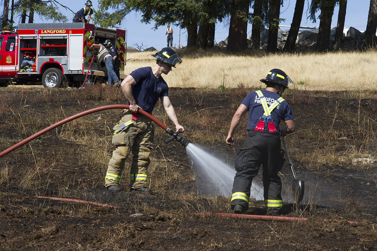 13411050_web1_180907-GNG-LangfordGrassFire