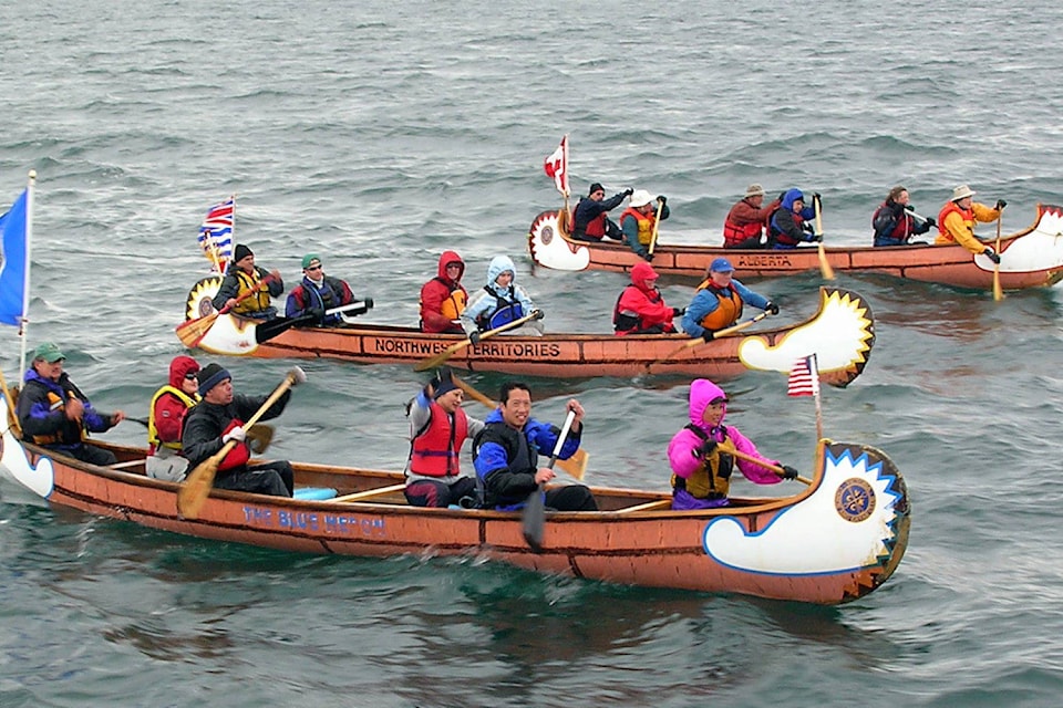 13510736_web1_2006-Paddling-back-from-Port-Angeles