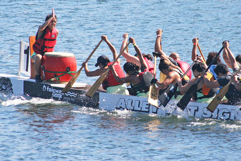 14090415_web1_VNE-DragonBoatFinal2