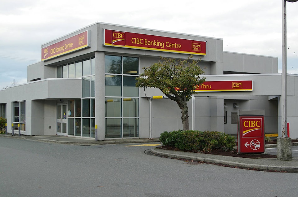 14178673_web1_181101-NBU-bank-robbery-CIBC-2_1