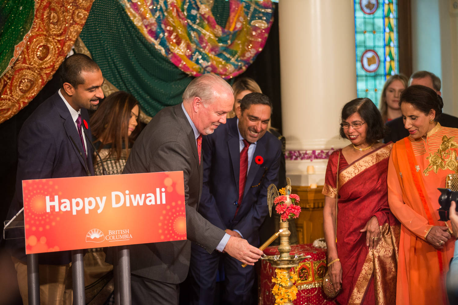 14142725_web1_Diwali-2