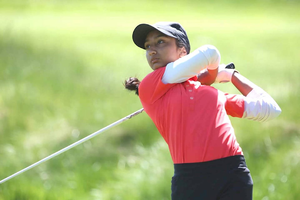 14499248_web1_copy_PNR-GolferCindy1