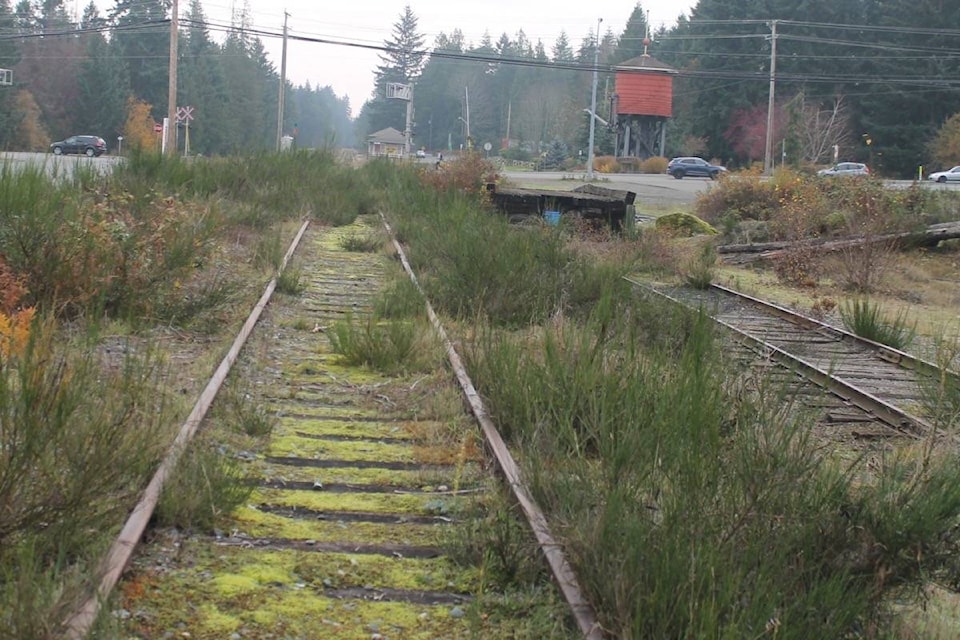 14976752_web1_181123-PQN-M-traintrack