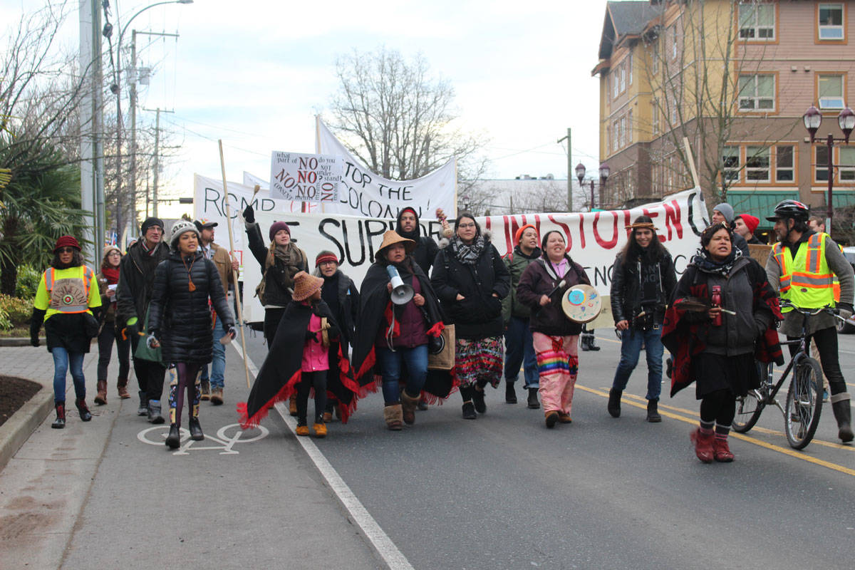 15159314_web1_190116-GNG-FirstNationProtestLangford_5