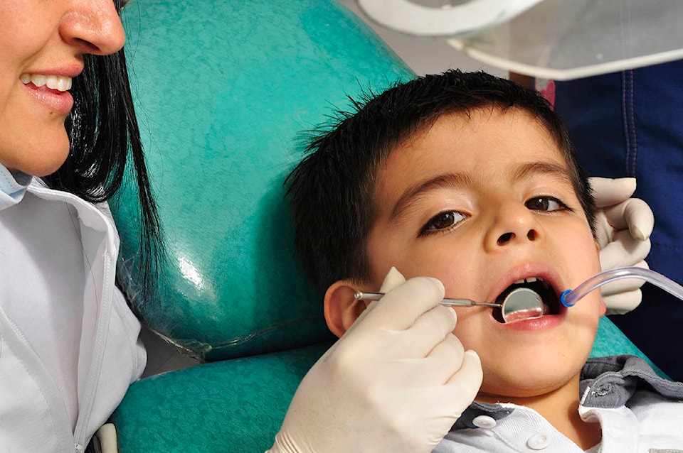 15160242_web1_Dentist-kid