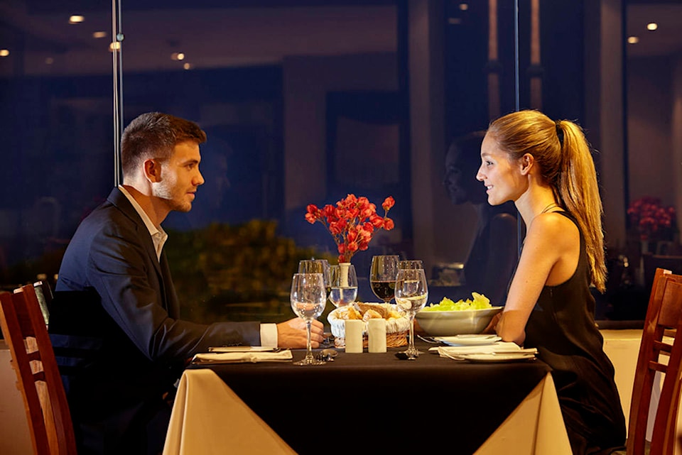 15400925_web1_190204-VNE-Romantic
