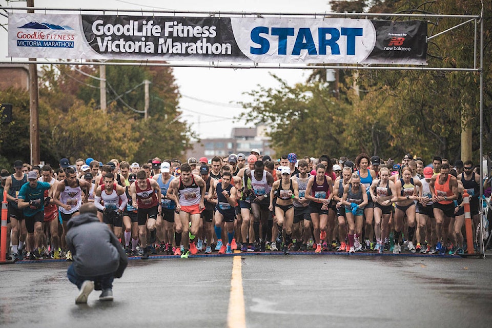 15522748_web1_WEB-PRU-VictoriaMarathon2018.VicMarathonPhoto