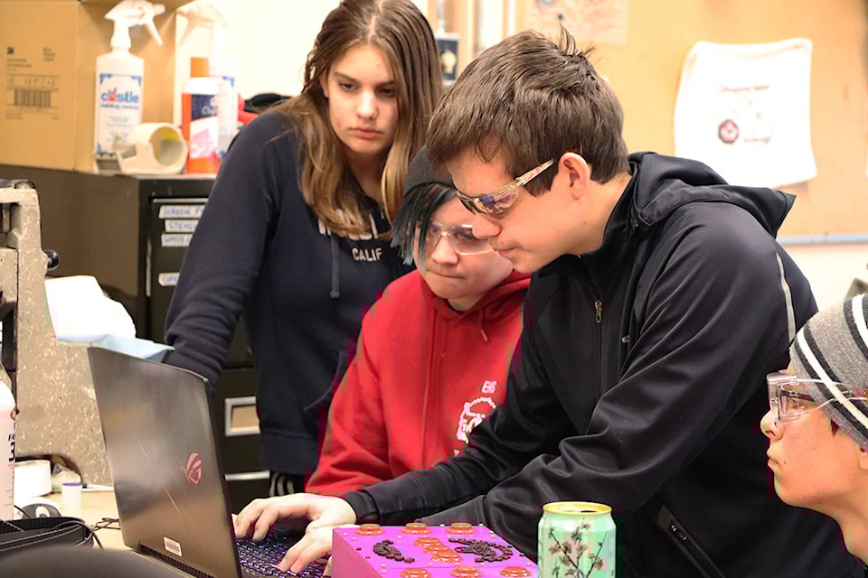 15641324_web1_190220-VNE-Robotics2