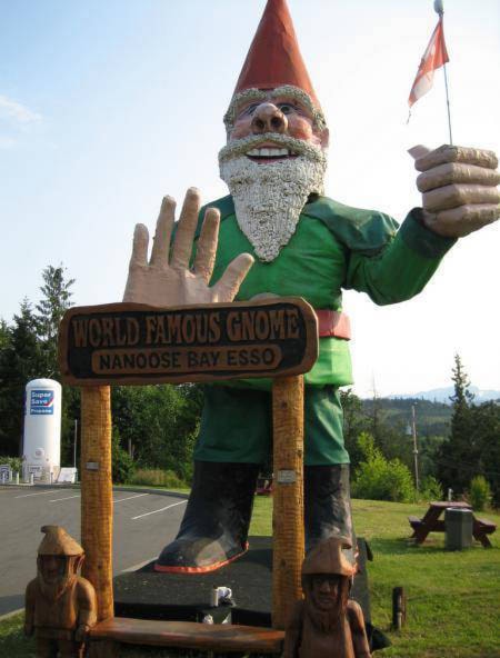 15914067_web1_Howard-the-gnome-big