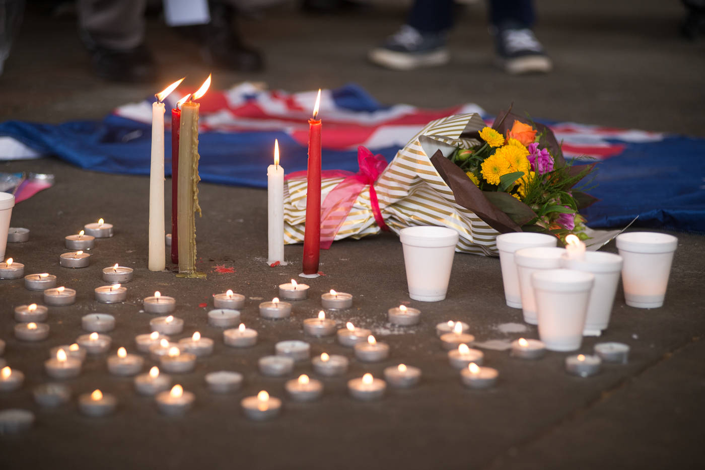 15977231_web1_Keri_Coles_VictoriaNews_Vigil-4