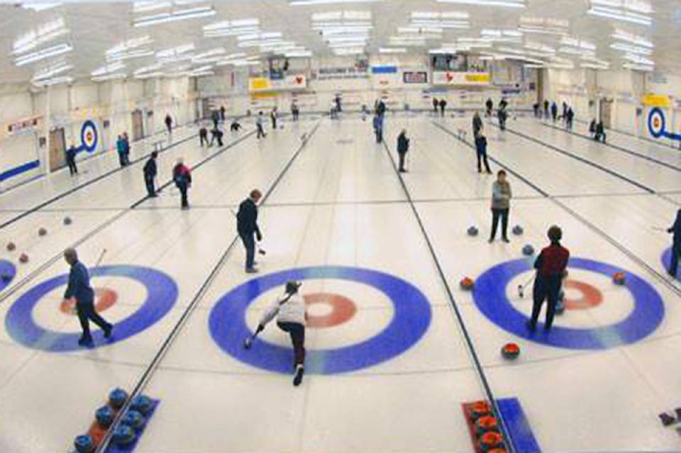 16035960_web1_190319-GNG-JuandeFuca-Curling-2