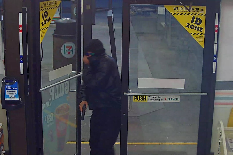 17018014_web1_190527-VNE-711Robberies_2