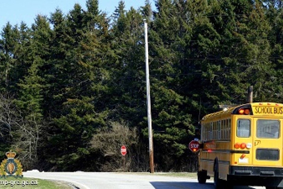 17196894_web1_190606-CCI-M-66690_Bus_with_stop_sign_thumbnail