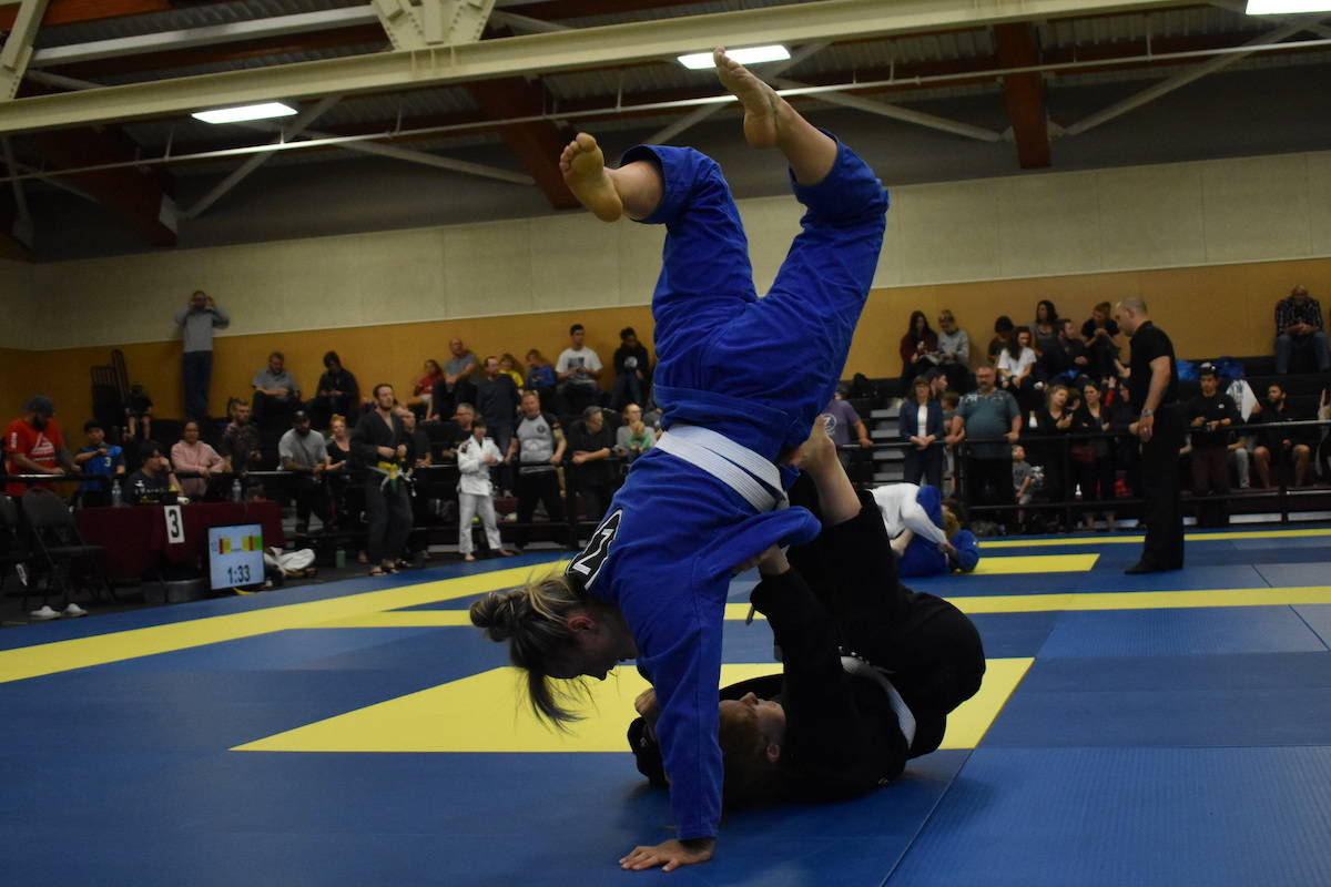 17212581_web1_190610-PNR-JiuJitsuTournament7