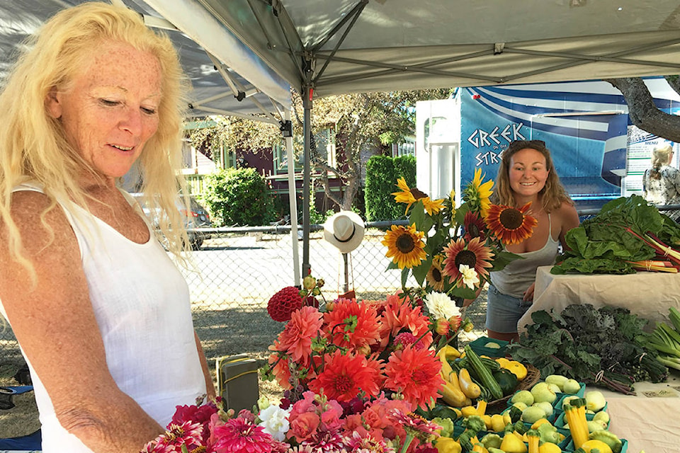 17278196_web1_VNE-EsquimaltFarmersMarket