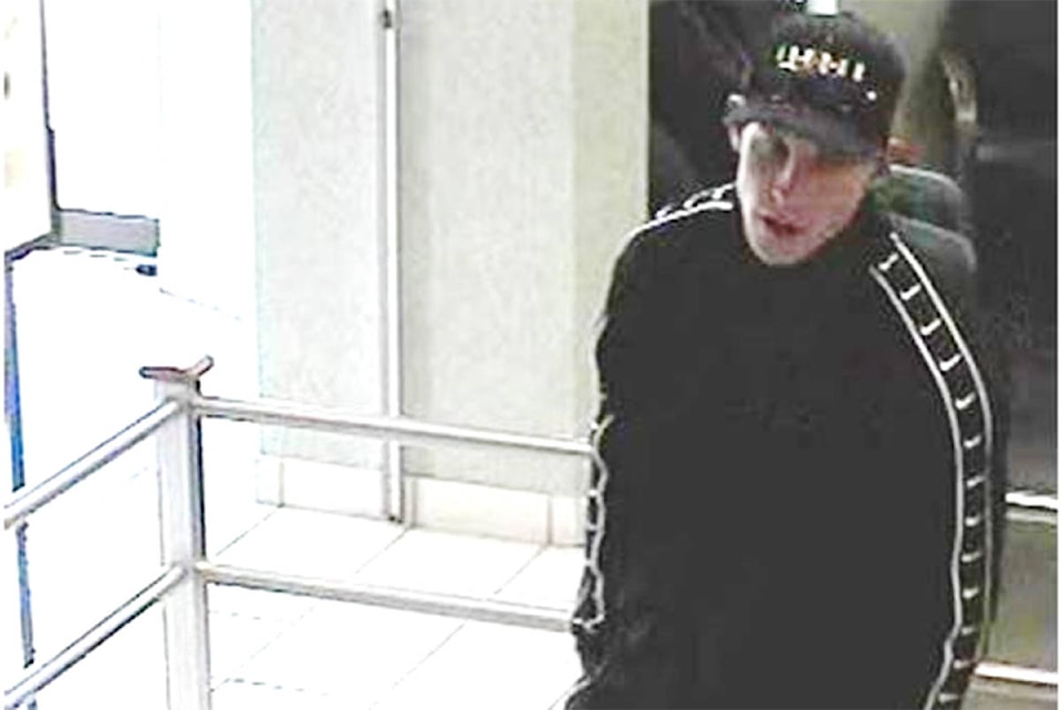 17638403_web1_190709-PNR-Robber