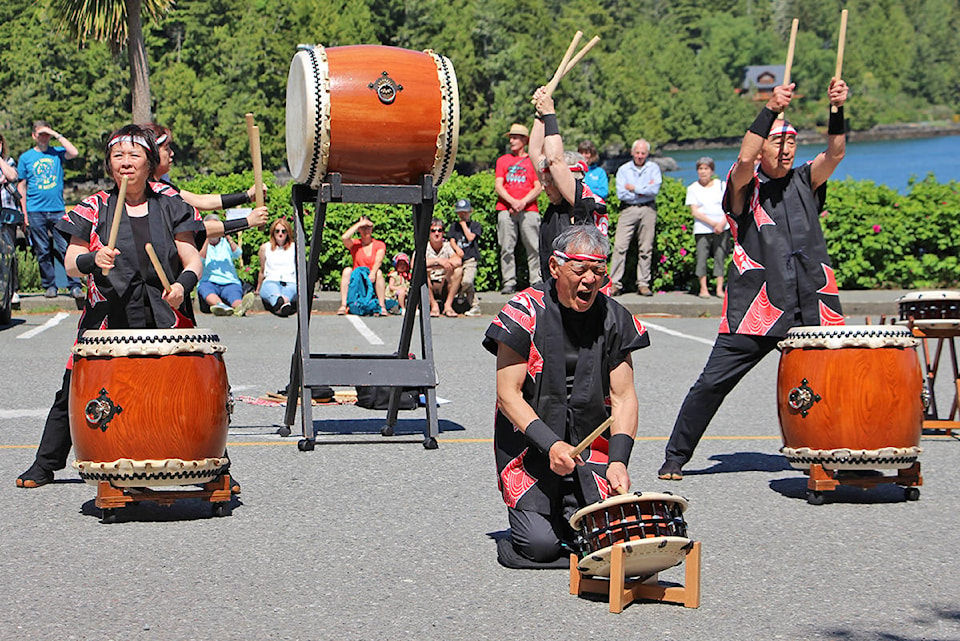 17850447_web1_190529-UWN-Drumming-Video-Tofino-Ucluelet_1