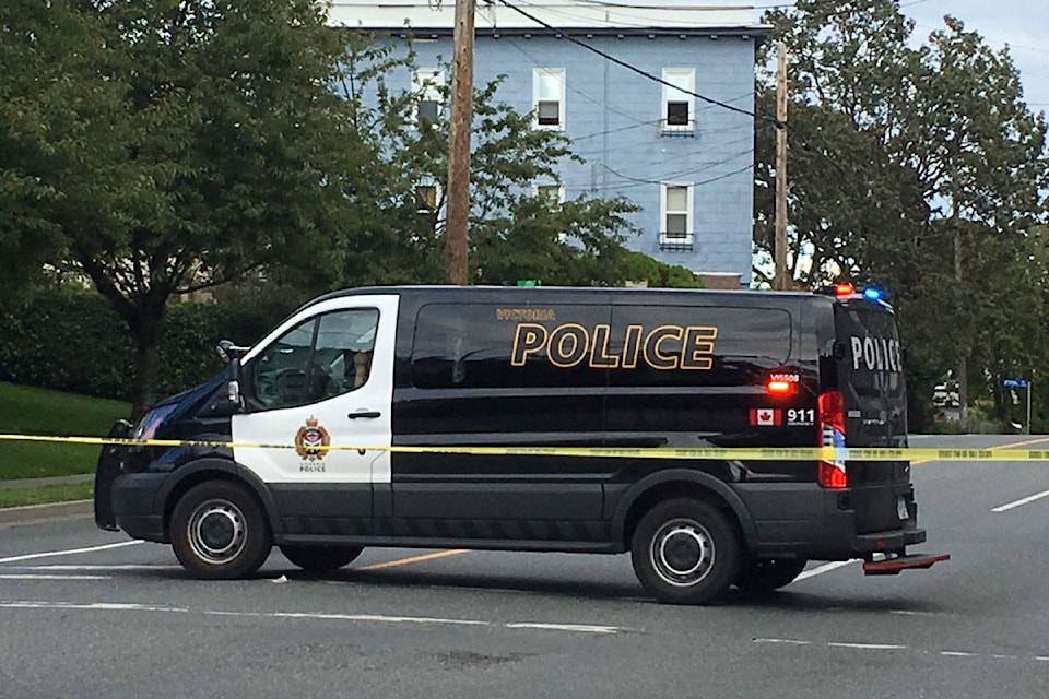 18625916_web1_190921-VNE-PoliceIncident_1