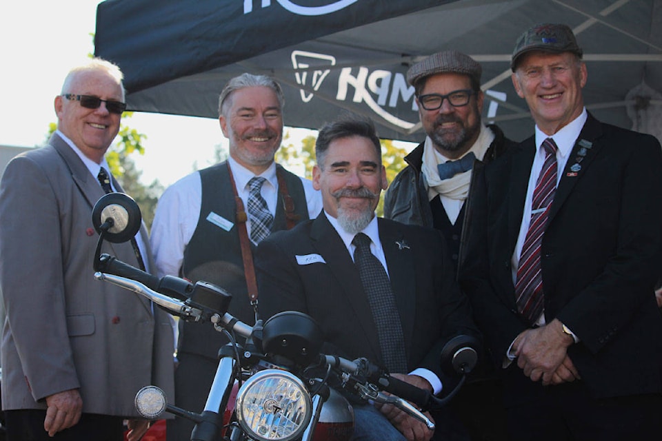 18727108_web1_190928-GNG-DistinguishedGentlemansRide_1