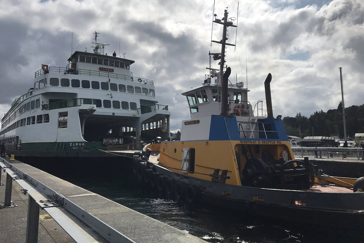 18739522_web1_elwha_dry_dock