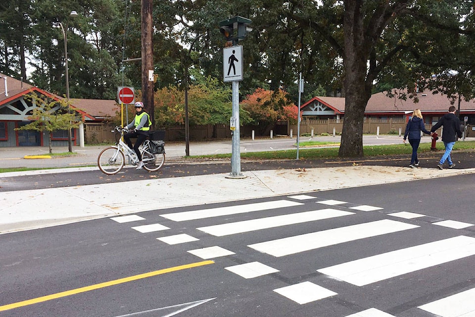 18972795_web1_191016-SNE-NEW-BIKE-LANES-FINNERTY_3