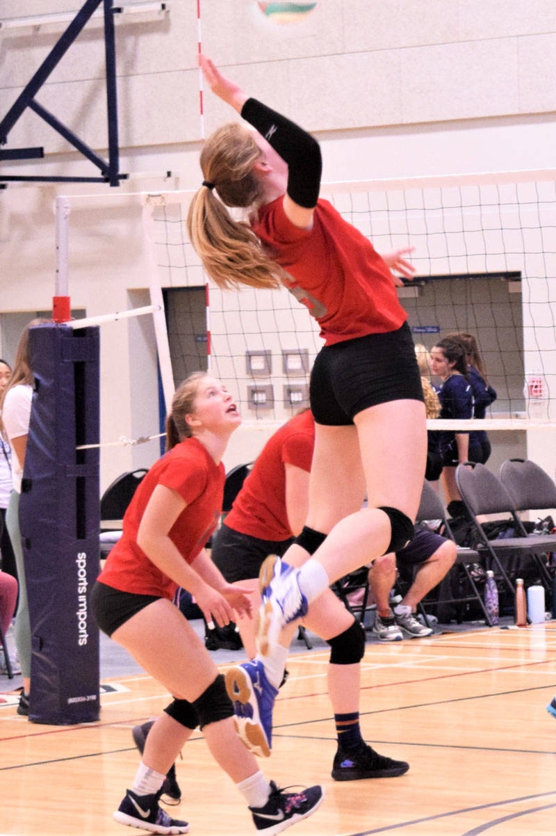 19371252_web1_191113-SNE-PCS-Volleyball_3