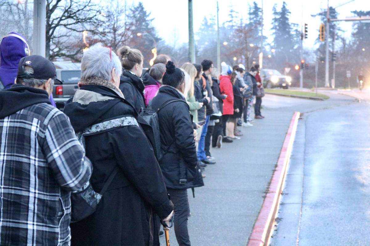 19655244_web1_191204-GNG-WestshoreBCTransitCommuter_2