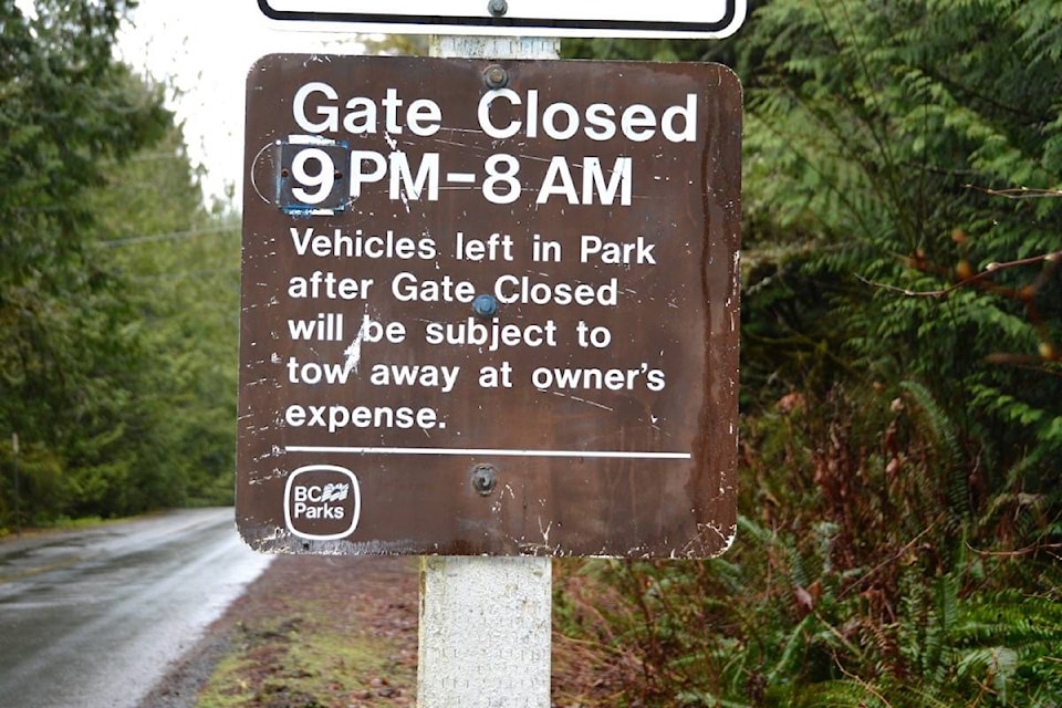 20441827_web1_200212-SNM-Potholes-park-gate-sooke_2