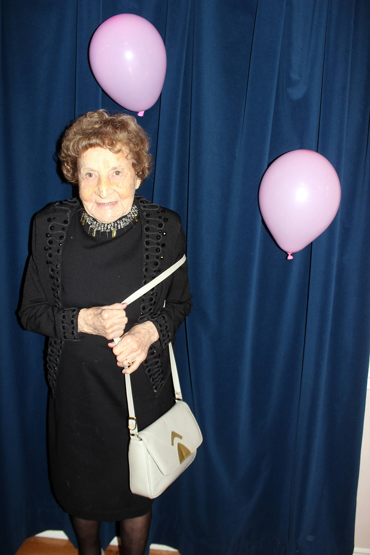 20550772_web1_200220-CHC-Chemainus-woman-turns-106-birthday_4
