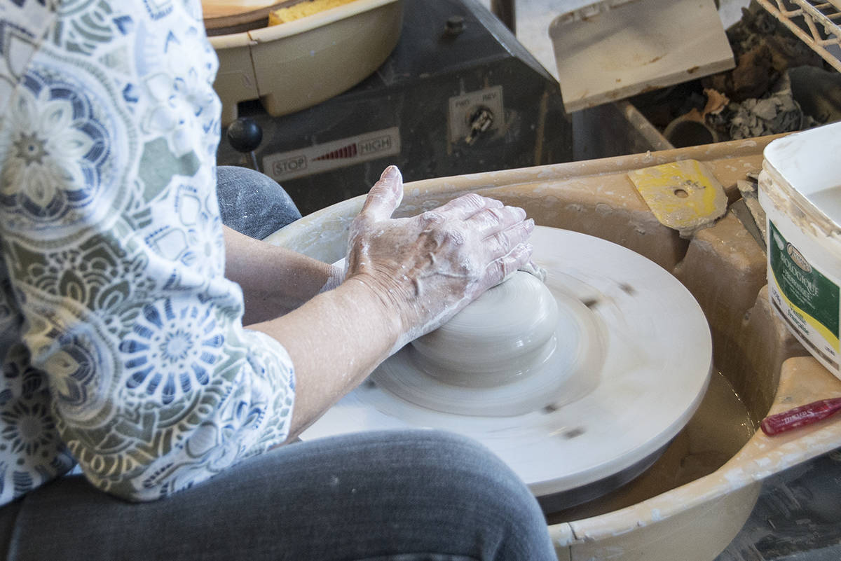 20829981_web1_200306-VNE-Souper-Bowls-Pottery_8