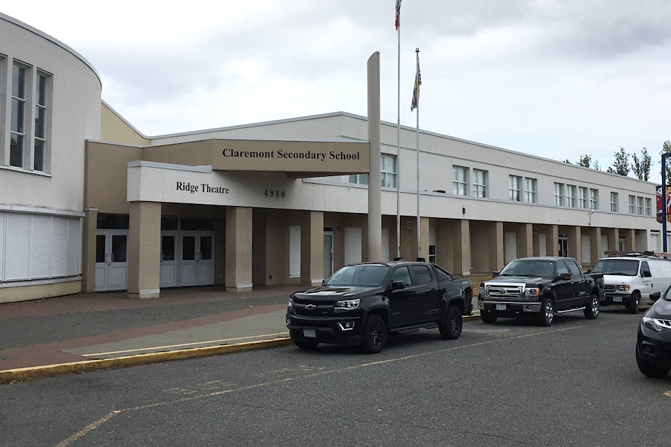 20924081_web1_claremontsecondary