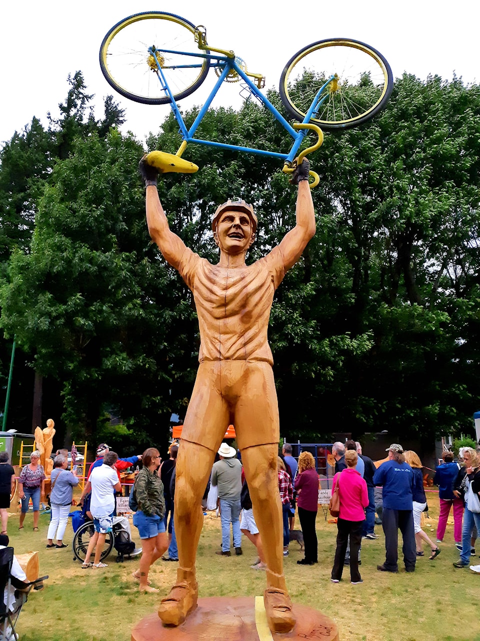 21337183_web1_RideConquerCancerCarving
