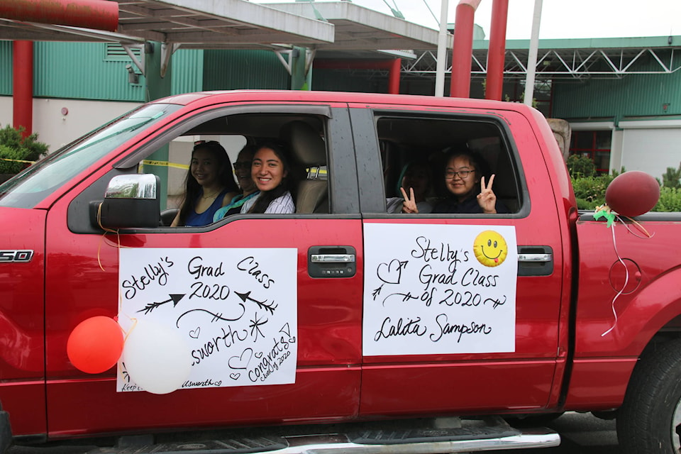 Edna Ellsworth, Verna Ellsworth, Aleena Lano, Destiny Sampson-Rice, Lolita Sampson-Rice gear up for the Stelly’s grad procession. (Kendra Crighton/News Staff)