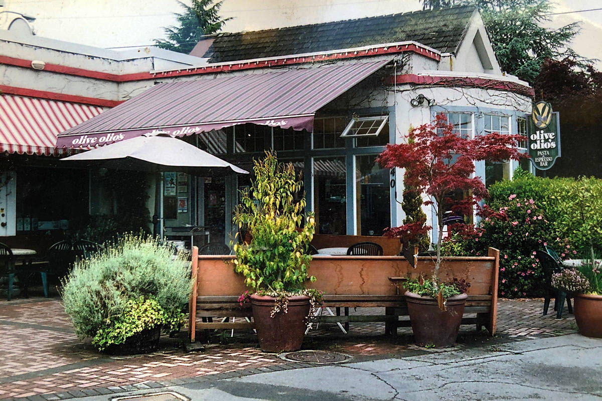 Starbucks closure brings boost to Cadboro Bay bistro Greater Victoria