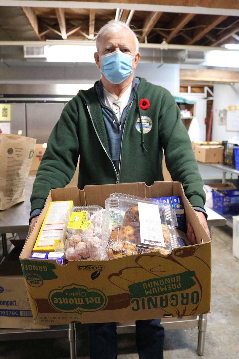 23455446_web1_201112-SNM-SookeFoodBank-foodbank_2