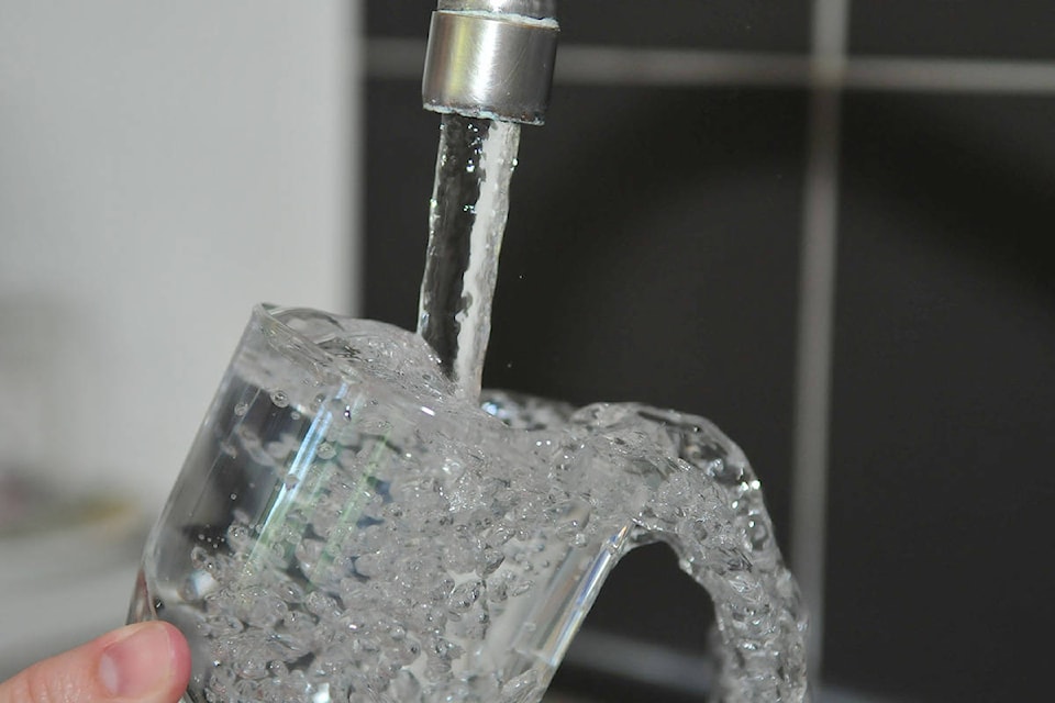 23684719_web1_170316-SUM-water-faucet
