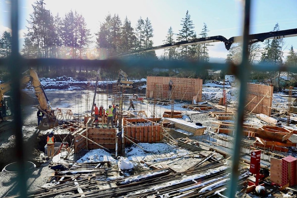24060896_web1_201231-SNM-LibraryConstruction-PHOTOS-library_2